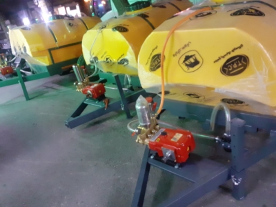 سم پاش 2000 لیتری کششی